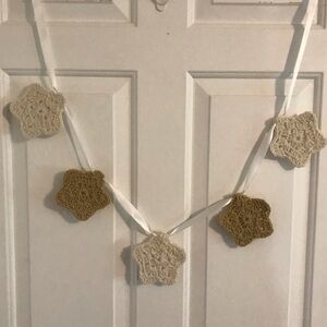 Crochet Star garland off white and khaki